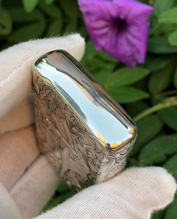ZippoArabesqueWindyGirlSterlingSilver_06