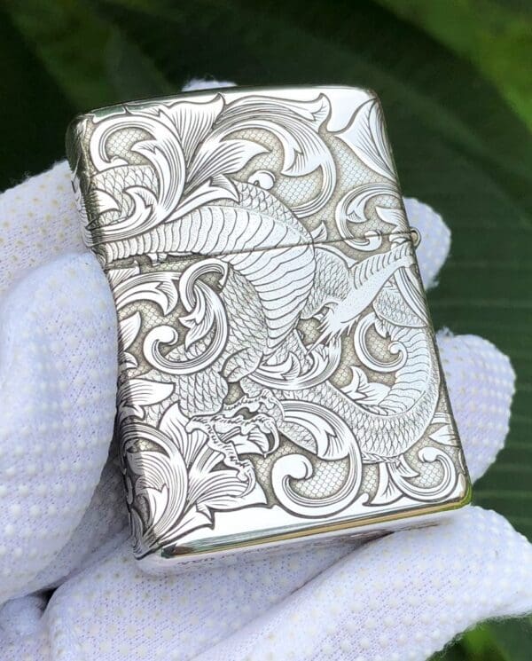 ZippoArmorSterlingSilver5-SidesDragonLighter_08
