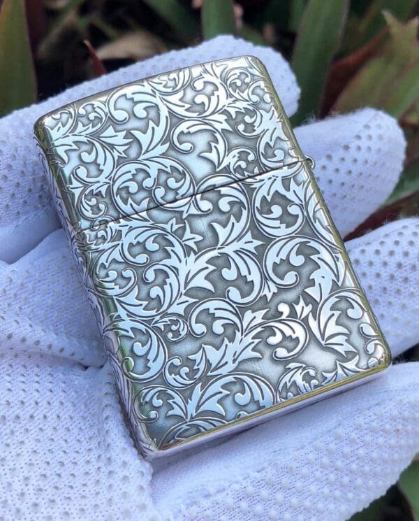 ZippoSterlingSilverArabesqueCross_02