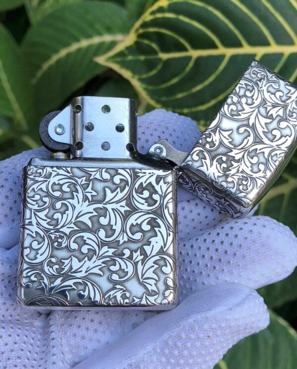 ZippoSterlingSilverArabesqueCross_06