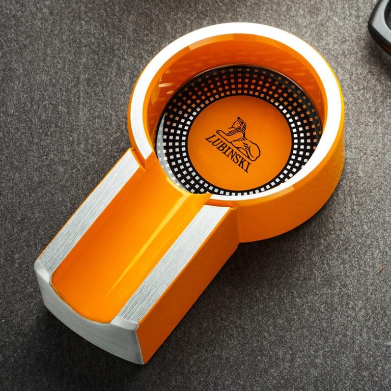 How to Choose the Perfect Cigar Ashtray for Your Needs